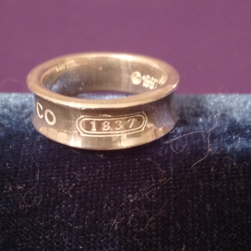 Tiffany & Co 1837 ring size 6